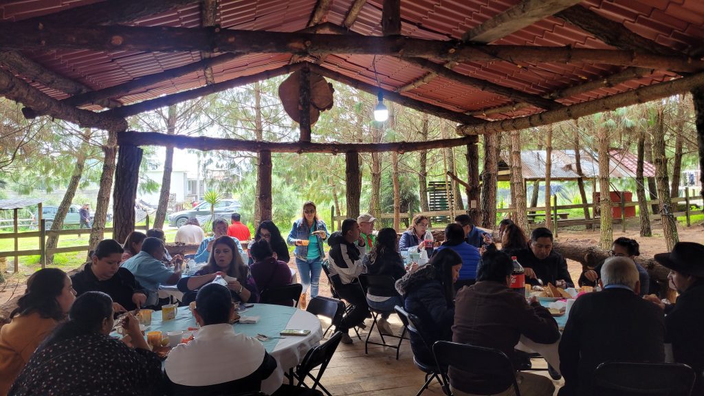 Reunión Mensual en Los Colibríes en Coscomatepec