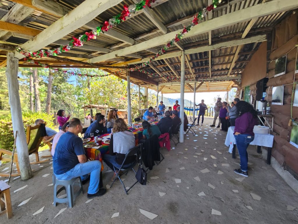 Reunión mensual en Tekilatlakpan